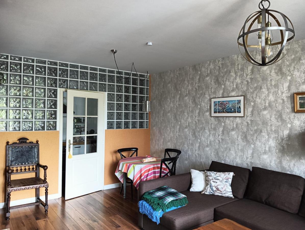Chatescos - Estudio En Chateau