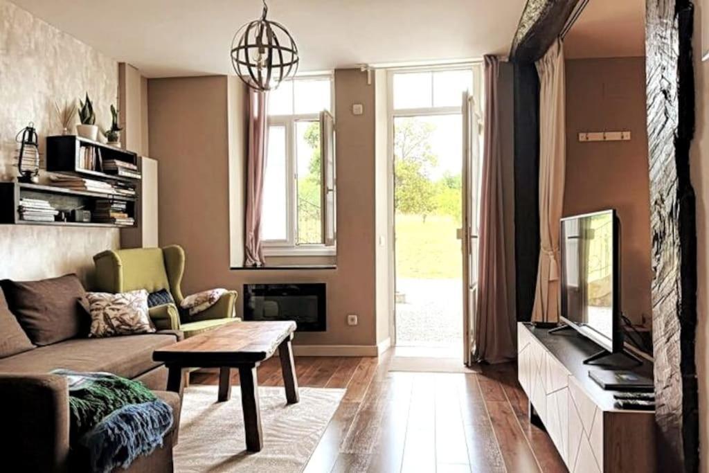 Chatescos - Estudio En Chateau Apartment Escos